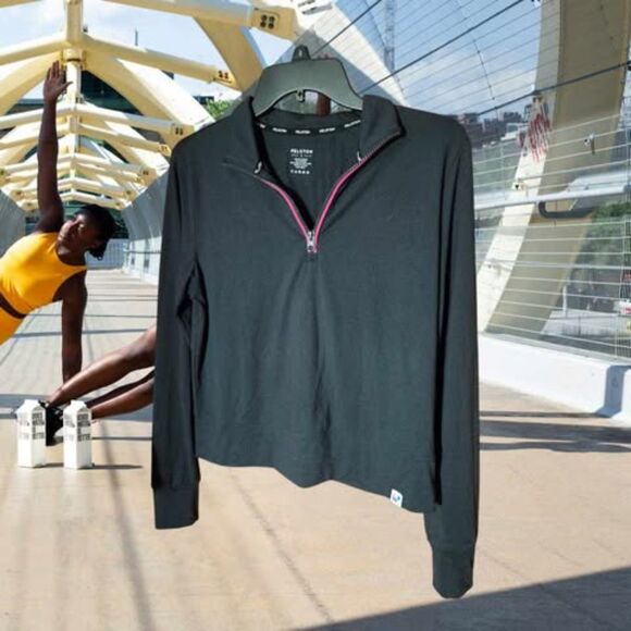 Peloton Crop‎ 1/4 Zip Pullover Size S  (T82) - Picture 1 of 4